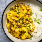 Curry van bloemkool en kikkererwten