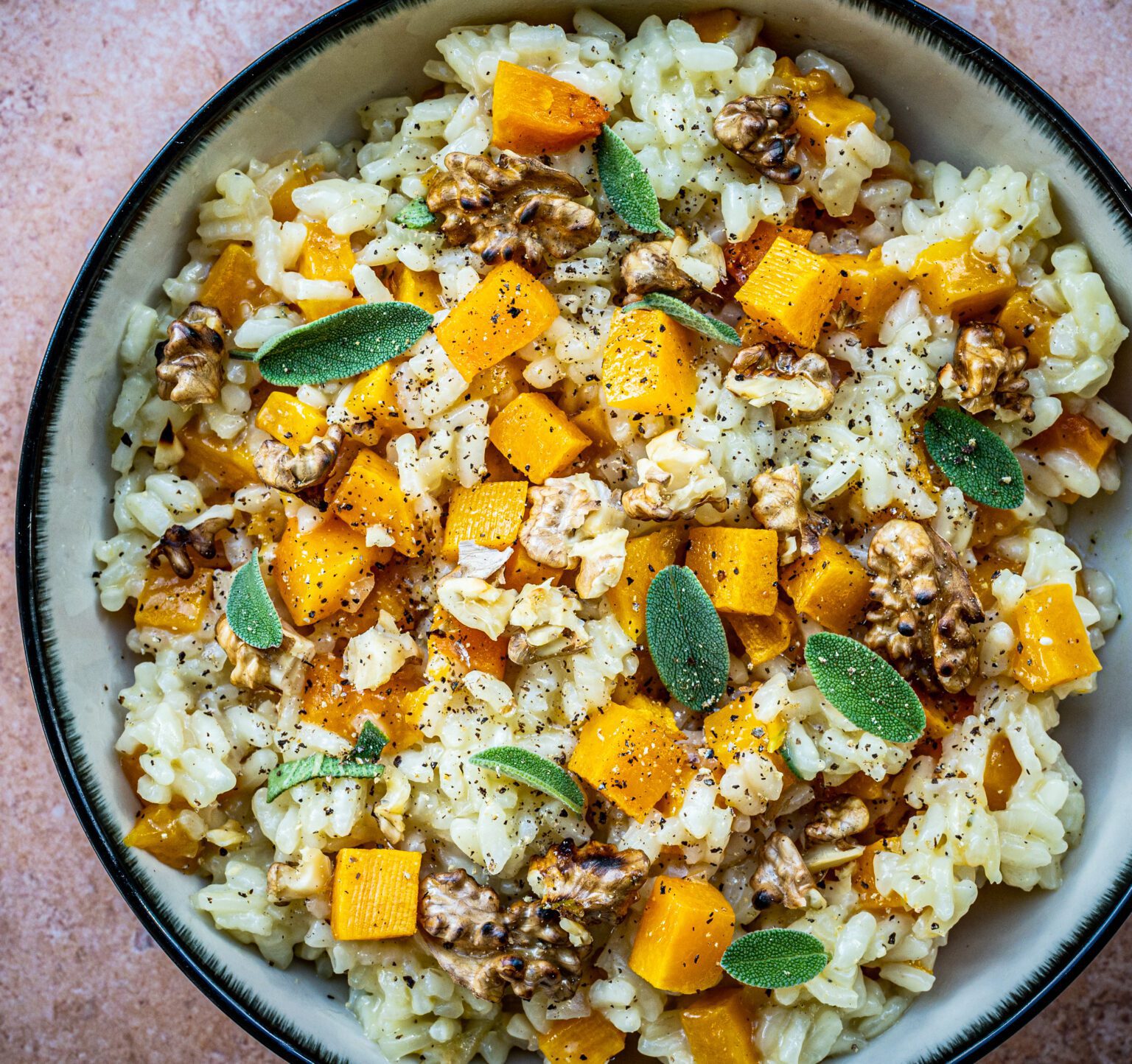 Risotto Met Pompoen En Walnoten Met Vijf Aan Tafel